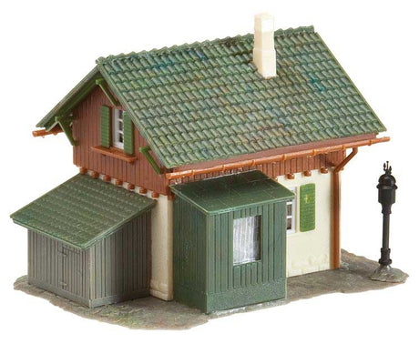Gatekeeper's House -- Kit - 3-7/8 x 2-15/16 x 2-13/16"  9.8 x 7.5 x 7.1cm-2
