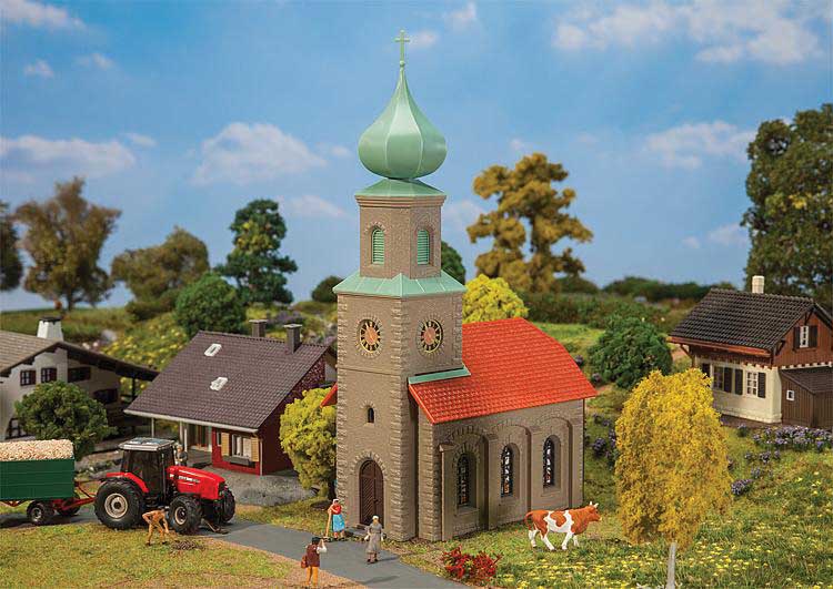 Village Church -- Kit - 5-1/4 x 2-7/8 x 3-7/8"  13.4 x 7.3 x 9cm-1