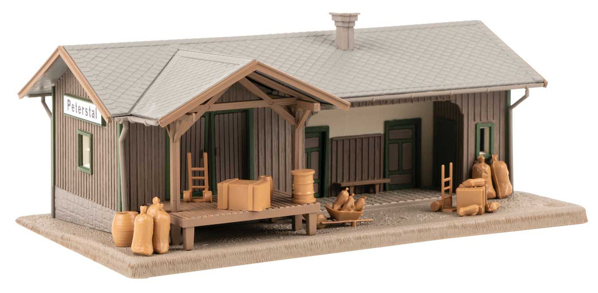 Peterstal Train Station Stop -- Kit - 6-9/16 x 4-5/16 x 2-13/16"  16.6 x 10.9 x 7.1cm-2