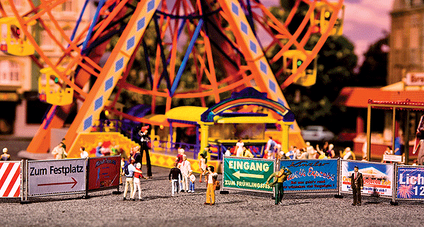 Fairground Barriers & Signs - Kit -- 28-3/8"  72cm