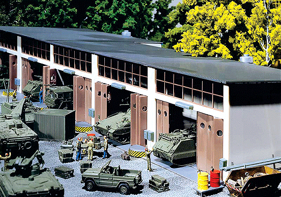 Military - Motor Pool 3-Stall Repair shed -- 13-5/8 x 4-21/64 x 3-13/32"  34 x 10.8 x 8.5cm