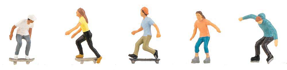 2 Skaters & 3 Skateboarders-2