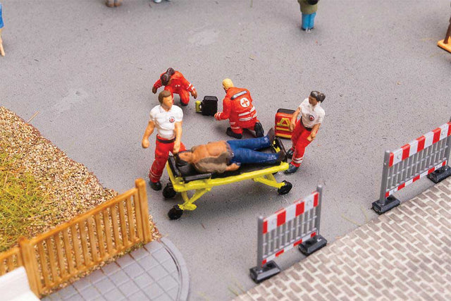 Paramedics -- 5 with Accessories-1