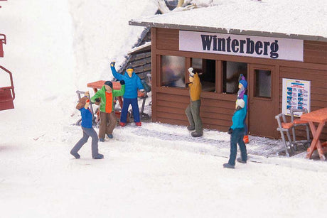 Apres-Ski Spectators -- pkg(6)-1