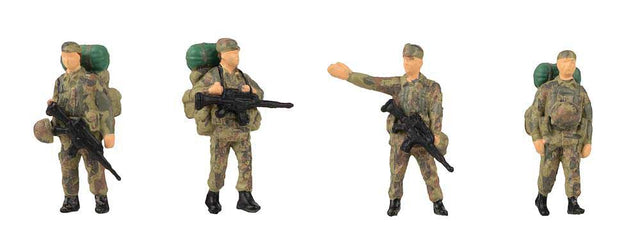 Soldiers with Baggage pkg(4)