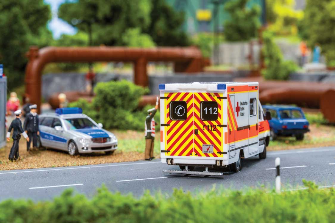 Mercedes-Benz Sprinter Ambulance - Car System Digital -- German Red Cross (white, orange, German Lettering)-4