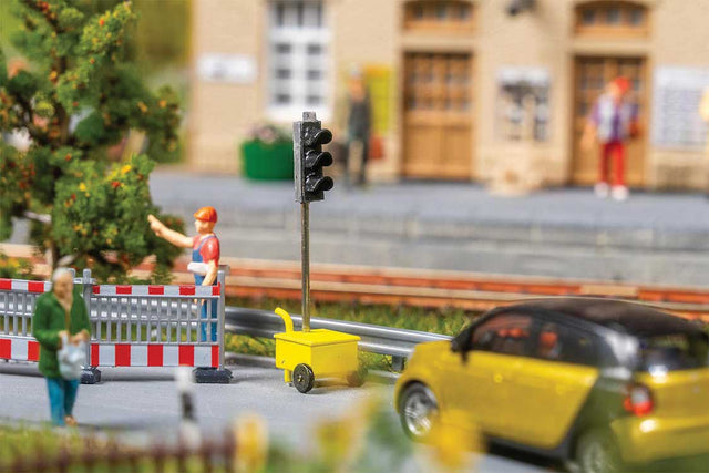 2 Illuminated Construction Site Traffic Light Trailers - Assembled -- Yellow-1