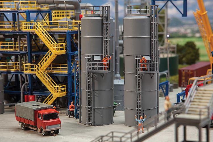 Vertical Industrial Storage Tank -- Kit - 2 x 1-5/8 x 5-7/8"  5.2 x 4.2 x 15cm-1