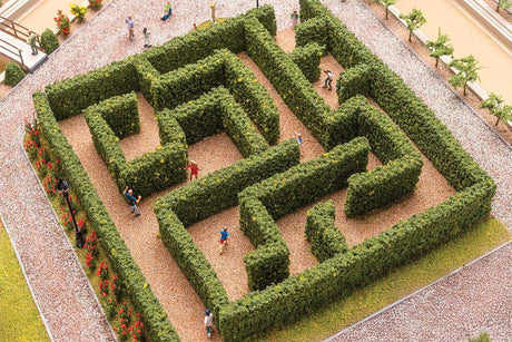 Garden Maze -- Base Plate: 7-7/8 x 7-7/8"  20 x 20cm Hedge Height: 1-1/8"  2.9cm-1