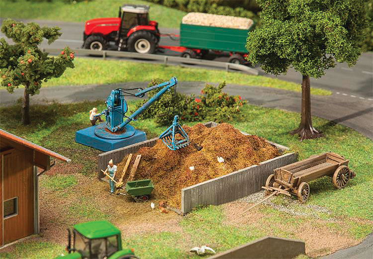 Manure Pile w/Pit & Crane -- Kit