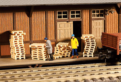 Wood Pallets pkg(60)