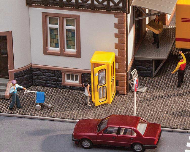 German Post Office Telephone Booth -- Assembled (yellow) 9/16 x 1/2 x 1-1/8"  1.4 x 1.3 x 2.8cm