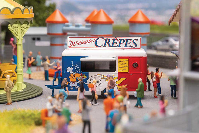 Concession Trailer - Assembled -- Crepes (white, red, blue, French Lettering)-1