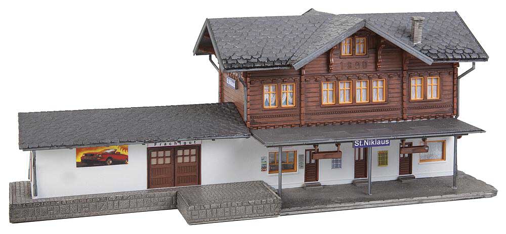 St. Niklaus Train Station -- Kit - 12-3/16 x 5 x 4-3/4"  31 x 12.7 x 12cm-2