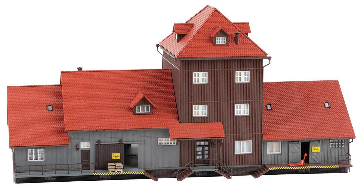 Warehouse -- Kit - 14-15/16 x 5-5/8 x 7-3/8"  38 x 14.3 x 18.8cm-1