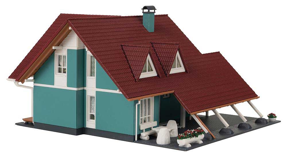 House with Carport -- Kit - 6-7/8 x 6-1/2 x 3-3/4"  17.5 x 16.5 x 9.4cm-3