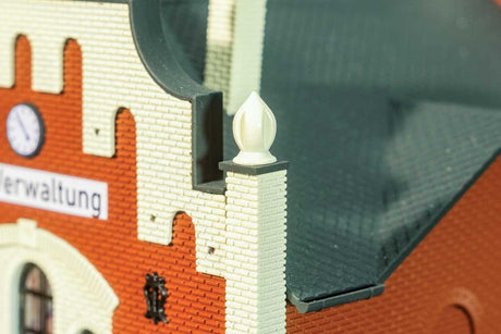 German Federal Railroad DB Administration Building -- Kit - 5-13/16 x 4-9/16 x 6-7/16"  14.8 x 11.6 x 16.3cm-4