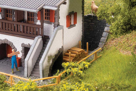 Alpina House -- Kit - 4-1/2 x 4-1/2 x 4"  11.5 x 11.5 x 10.2cm-4