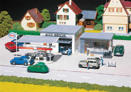 Gas Station with Car Wash -- Kit - Main Building: 3-15/16 x 3-3/4 x 1-15/16"  10 x 9.5 x 4.9cm-1