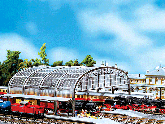Glass-Roofed Train Shed -- 14-3/8 x 8-11/16 x 3-3/8"  36.5 x 22 x 8.5cm