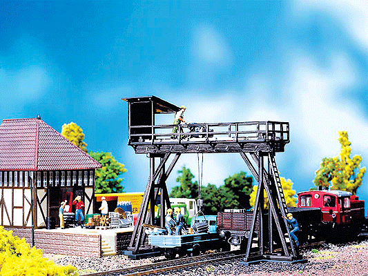 Gantry Crane -- 3-7/16 x 1-5/8 x 2-7/8"  8.6 x 4 x 7.2cm