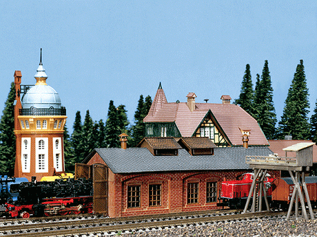 Oldtimer Engine Shed - Weathered Model -- 7 x 2-1/16 x 2-1/2"  17.5 x 5.2 x 6.2cm