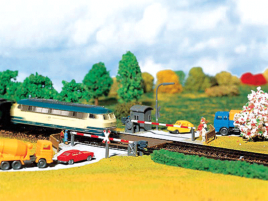 Grade Crossing w/Guardhouse -- 4-1/4 x 5-3/4 x 4" 10.7 x 14.3 x 9.8cm