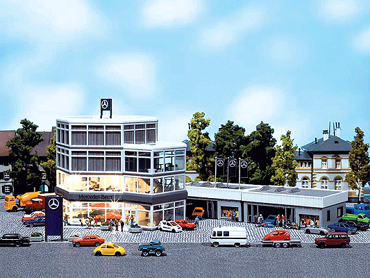 Mercedes-Benz Car Dealership -- 13 x 10.7 x 12.8"  9.1 x 5.6 x 3.5cm