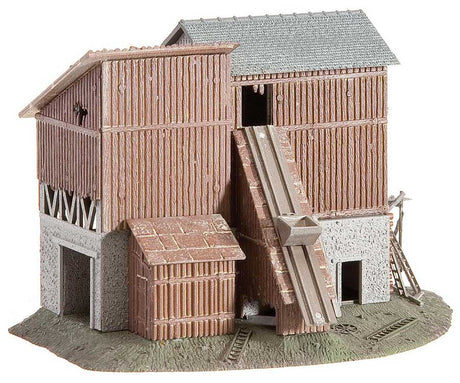 Old Gravel Plant Painted Kit -- 14.6 x 9.5 x 9.5cm-4