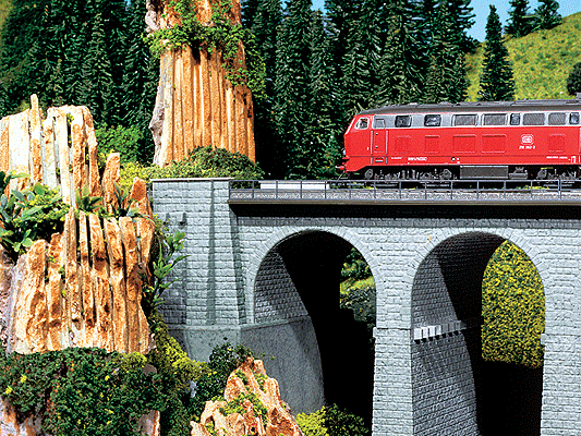 Bridge Parapet Set - Weathered Model -- With 2 Bridge Piers; 3-7/16 x 1-7/16 x 2-15/16" 8.5 x 3.5 x 7.3cm