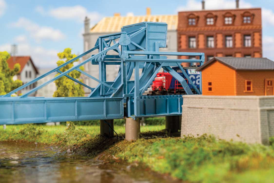 Operating Bascule Bridge with Motor -- Kit - 11-7/16 x 5-7/8 x 3-11/16"  29 x 14.9 x 9.4cm-4