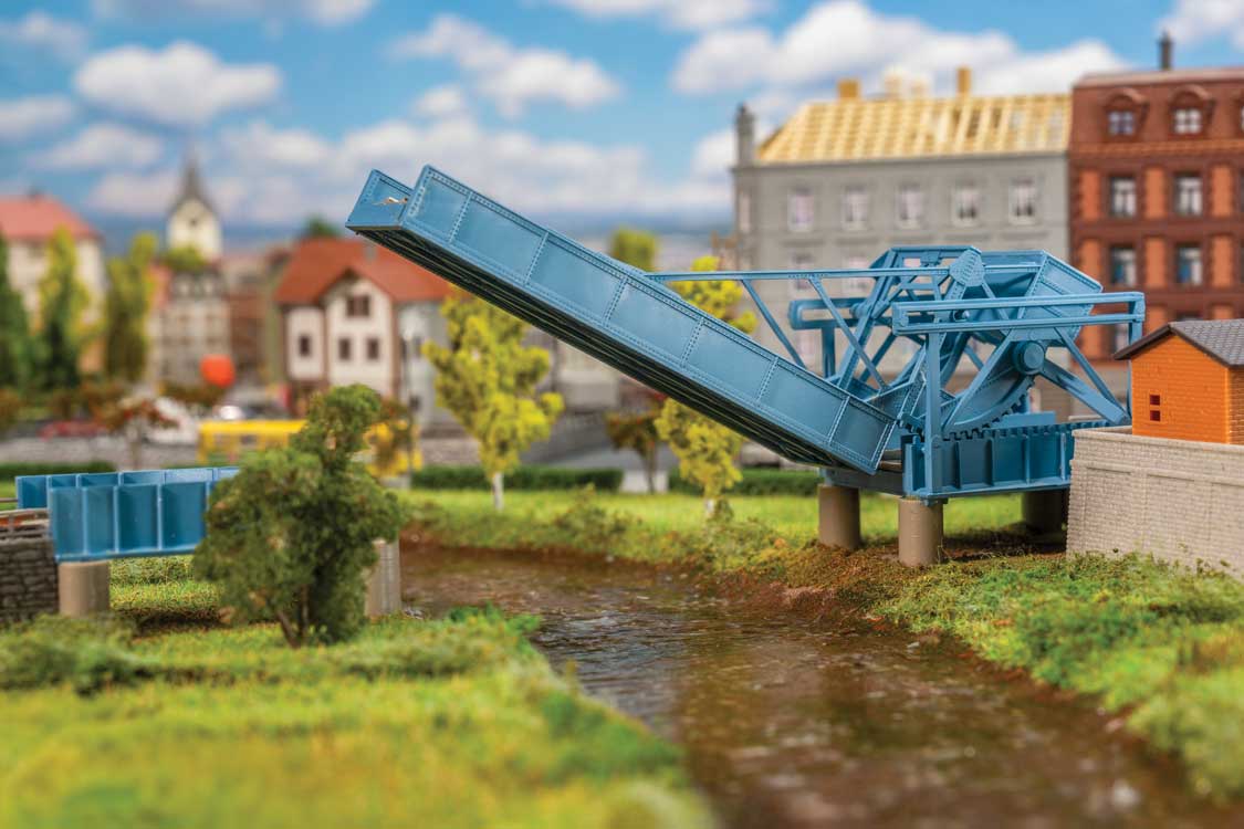 Operating Bascule Bridge with Motor -- Kit - 11-7/16 x 5-7/8 x 3-11/16"  29 x 14.9 x 9.4cm-6