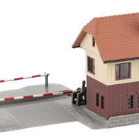 Grade/Level Crossing with Watchman's Shanty -- Kit - 5-7/8 x 4-5/8 x 3-1/16"  15 x 11.8 x 7.8cm