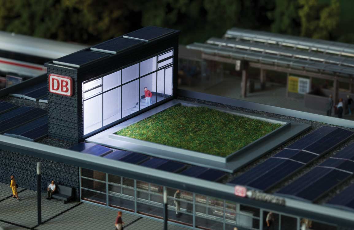 Horrem Train Station -- Kit - 9-1/2 x 4-3/16 x 2-3/8"  24.2 x 10.7 x 6cm-5