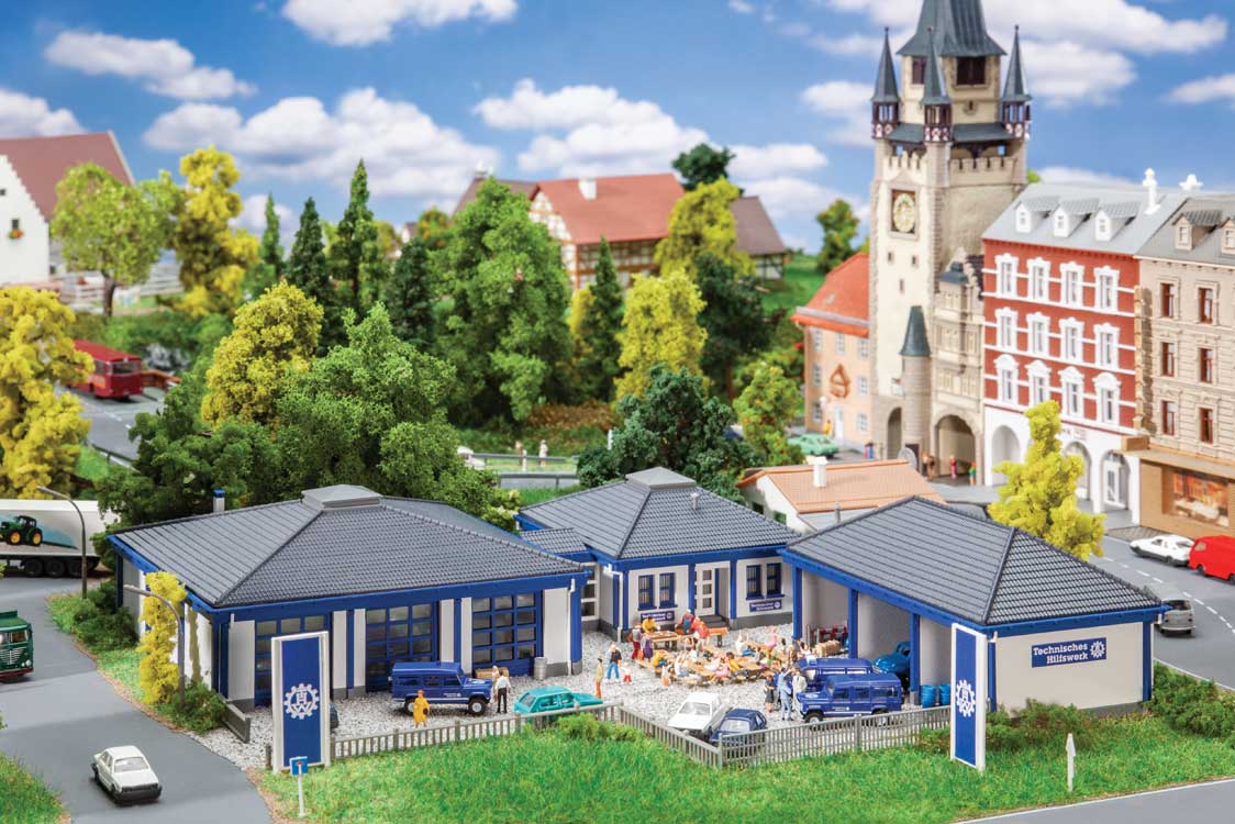 THW Building with Garage -- Kit - 2 Structures-1