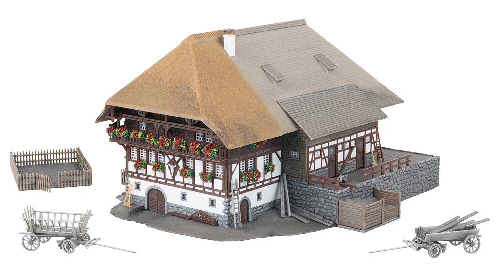 Black Forest House with 2 Figures -- Weathered Kit - 5-13/16 x 6 x 3-9/16"  14.8 x 15.3 x 9cm-2