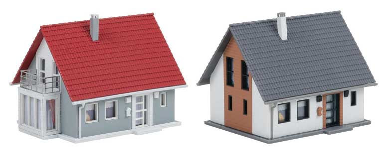 2 Single-Family Houses -- Kit - 2-5/16 x 2-1/2 x 2"  2-1/2 x 2-1/2 x 2"  5.9 x 6.3 x 5cm & 6.4 x 6.-2
