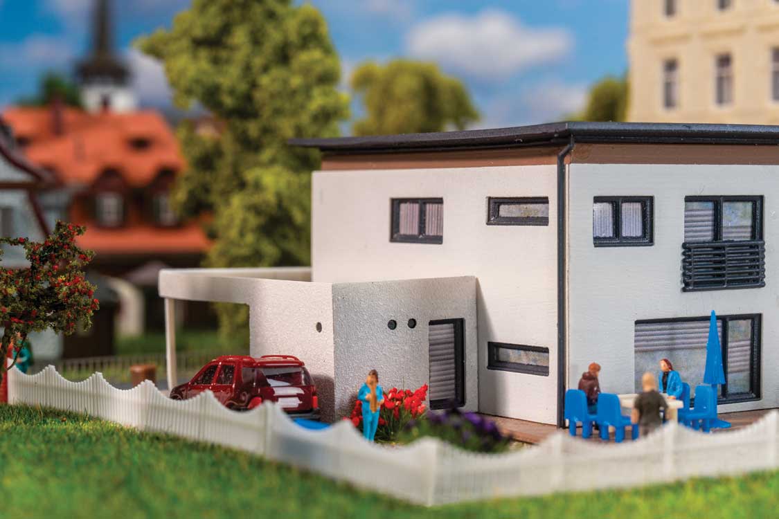 WeberHaus Villa House -- Kit - 3-15/16 x 3-7/16 x 1-11/16"  10 x 8.8 x 4.3cm-4