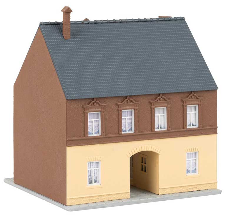 Townhouse with Drive-Through -- Kit - 3-11/16 x 3-7/16 x 3-15/16"  9.3 x 8.8 x 10.1cm-3