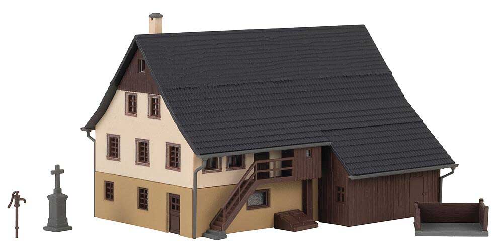 Country House -- Kit - 3-3/4 x 3-1/16 x 2-11/16"  9.5 x 7.8 x 6.8cm-2