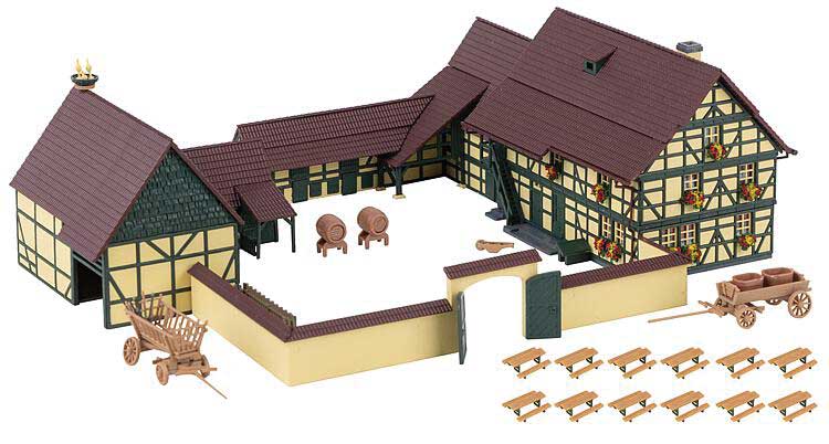 Vine-Growing Estate with Vinegrower's Tavern -- Kit - 19.1 x 18.8 x 6.6cm-3