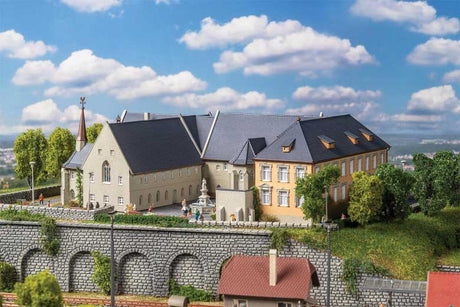 Old Abbey -- Kit - Main Building: 12-1/16 x 7-1/8 x 4-1/8"  30.6 x 18.6 x 10.4cm-1