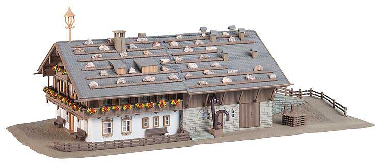 Alpine House with Barn -- Kit - 10 x 4-15/16 x 3-5/8"  25.5 x 12.5 x 9.2cm-2