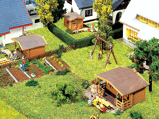 Set of 3 Summer Houses -- 1-1/4 x 1-13/32 x 3/4" - 27/32 x 13/16 x 11/16"  &  1 x 27/32 x 11/16"