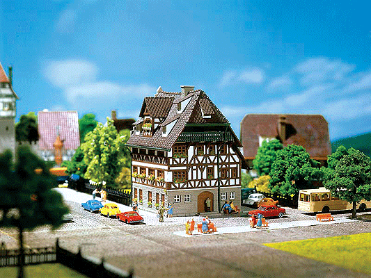 Franken Half-Timbered House -- 3-1/2 x 2-5/8 x 4" 8.8 x 6.8 x 1cm