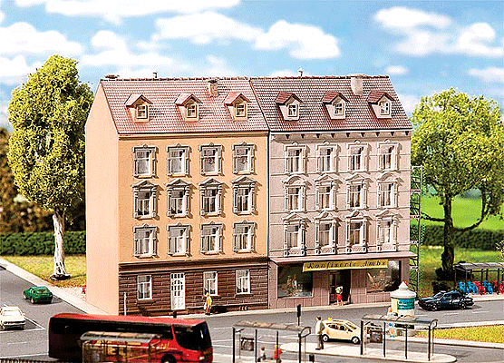 2 Townhouses (1 w/Business on 1st Floor) - Kit (Plastic) -- Weathered Structures Measure: 3-1/4 x 3-1/16 x 4-15/16"  8.2 x 7.8 x 12.5cm
