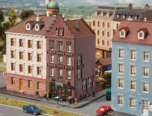 Old Town House w/Bar/Tavern -- Weathered Kit - 4-3/8 x 2-5/8 x 5"  11.1 x 6.7 x 12.8cm
