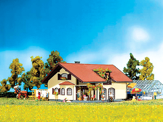 Brilliant Model House -- 3-1/4 x 3-13/32 x 2"  8.1 x 8.5 x 5cm-1