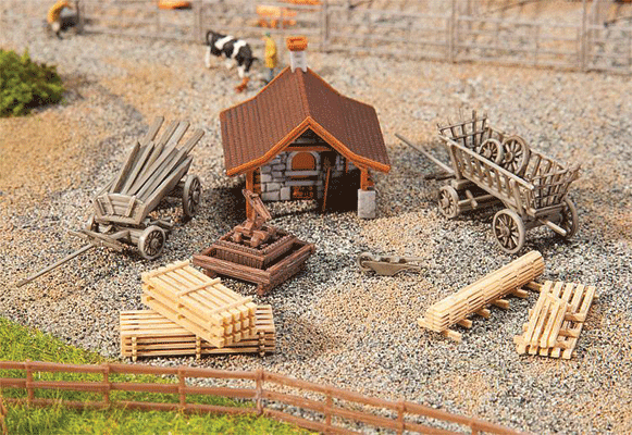 Small Baking House w/Accessories -- Weathered Kit