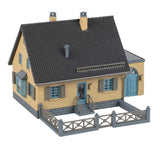Clinker House -- Kit - 3-1/16 x 3-1/16 x 2-3/16"  7.8 x 7.8 x 5.5cm-3